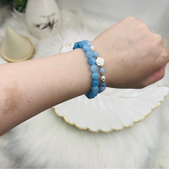 Aqua Marine Flower Beaded Bracelet - Picture 3 of 6